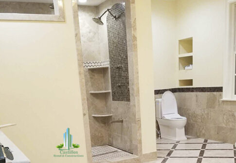 Houston Contractor Expert in Creation of Master Bathroom