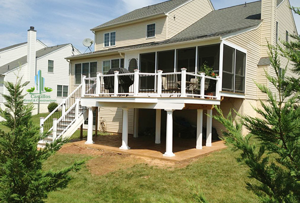 Deck and Porch Deck and porch in Houston Texas Castillos Remd Constructions jpg 590x400